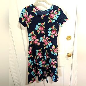 Short Sleeve Dress with Cap Sleeves Rose Floral Print Size Small